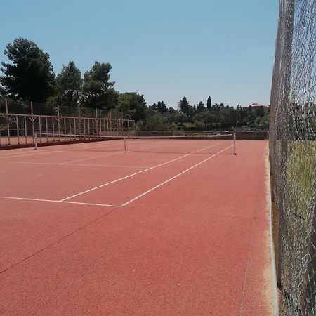 Appartement Zen A Frejus Avec Jardin, Piscine, Tennis, Proche Mer Esterno foto